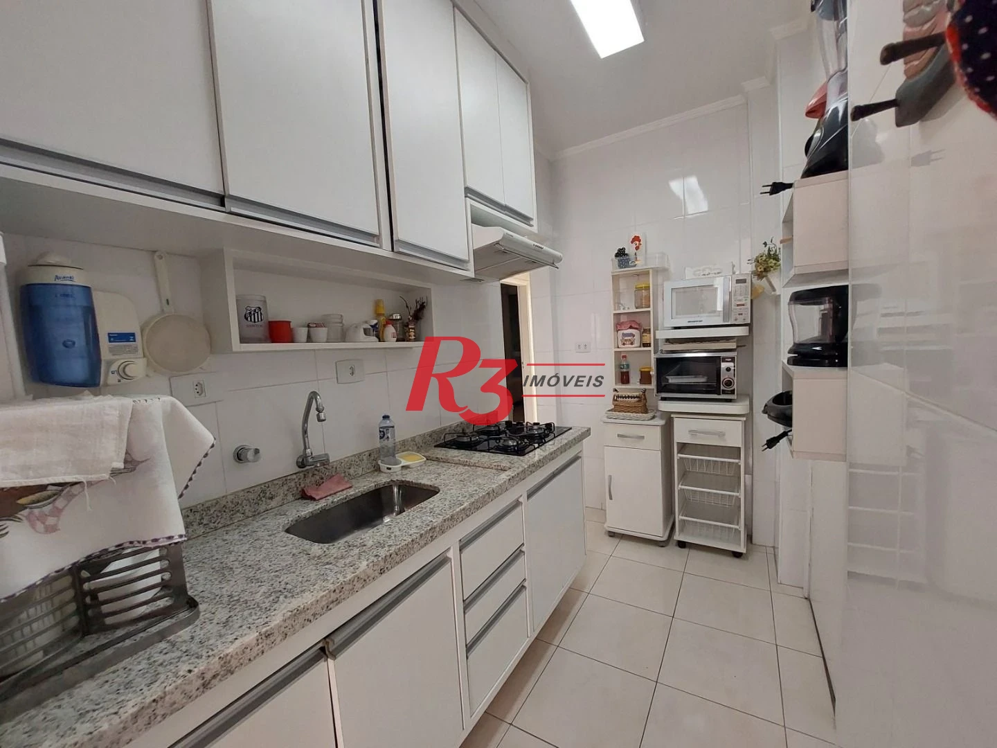 Apartamento com 2 dormitórios à venda, 92 m² por R$ 660.000,00 - Gonzaga - Santos/SP