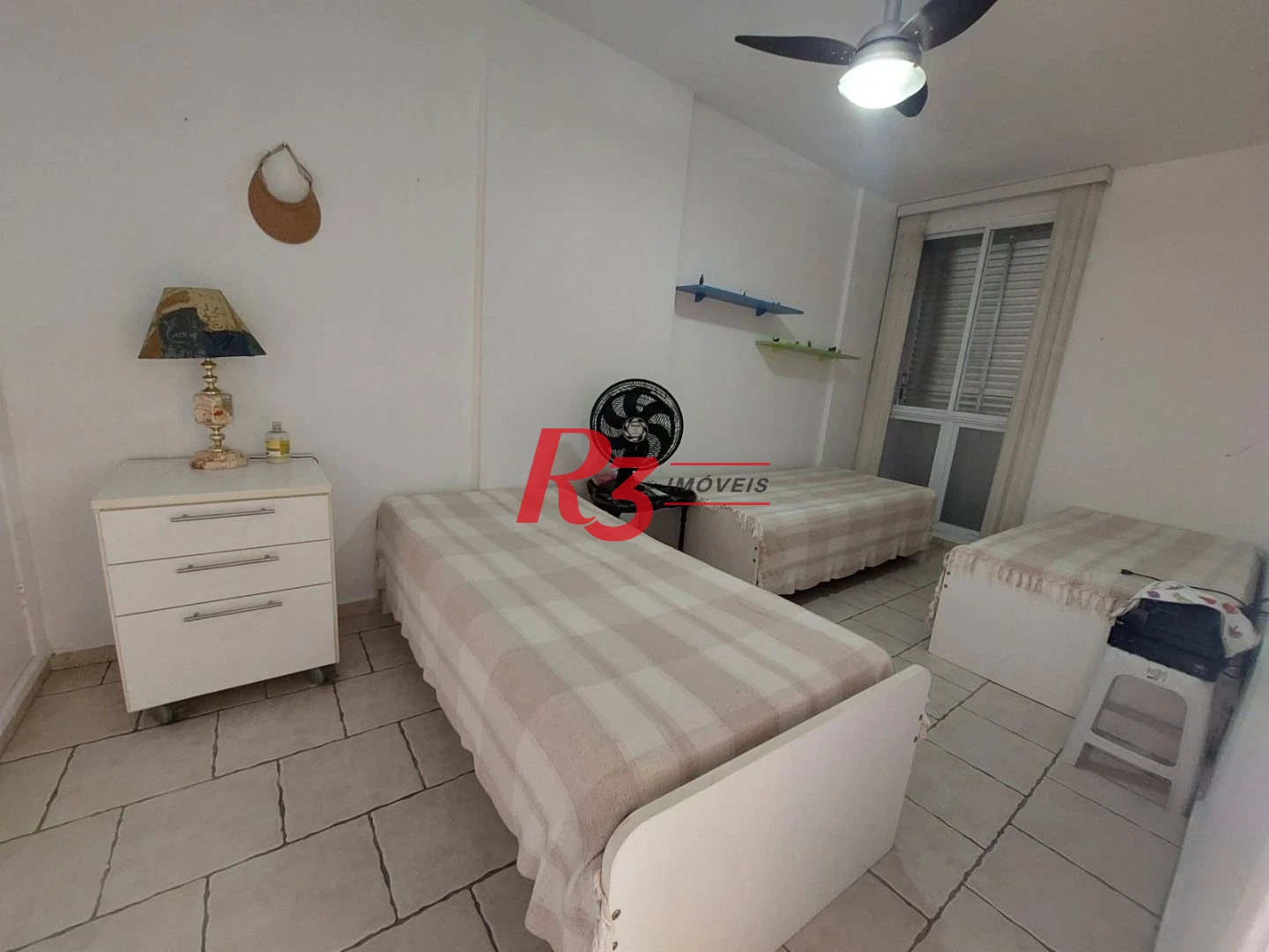 Apartamento com 2 dormitórios à venda, 92 m² por R$ 660.000,00 - Gonzaga - Santos/SP