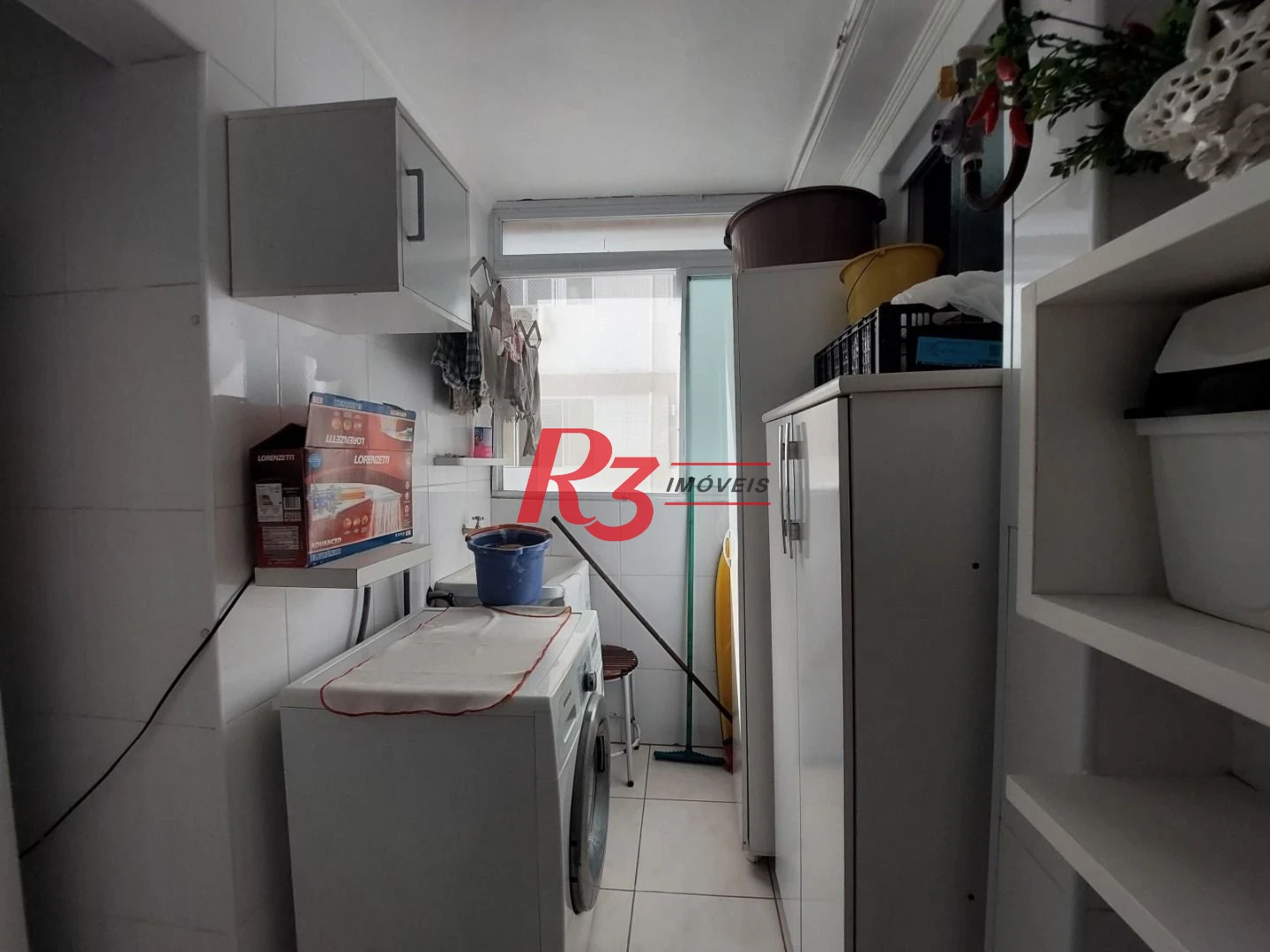Apartamento com 2 dormitórios à venda, 92 m² por R$ 660.000,00 - Gonzaga - Santos/SP