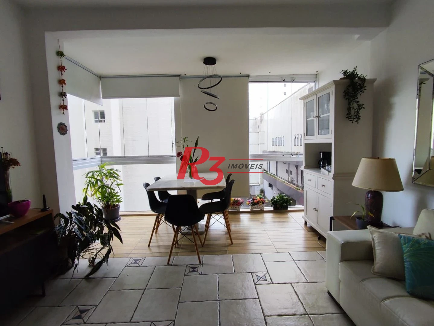 Apartamento com 2 dormitórios à venda, 92 m² por R$ 660.000,00 - Gonzaga - Santos/SP