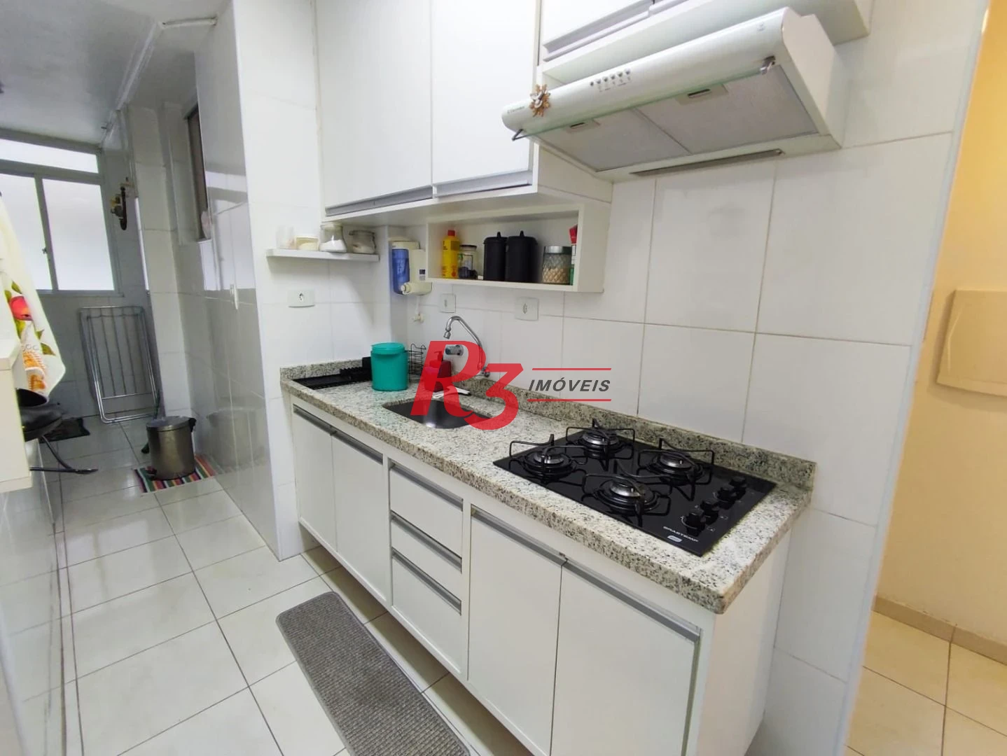 Apartamento com 2 dormitórios à venda, 92 m² por R$ 660.000,00 - Gonzaga - Santos/SP