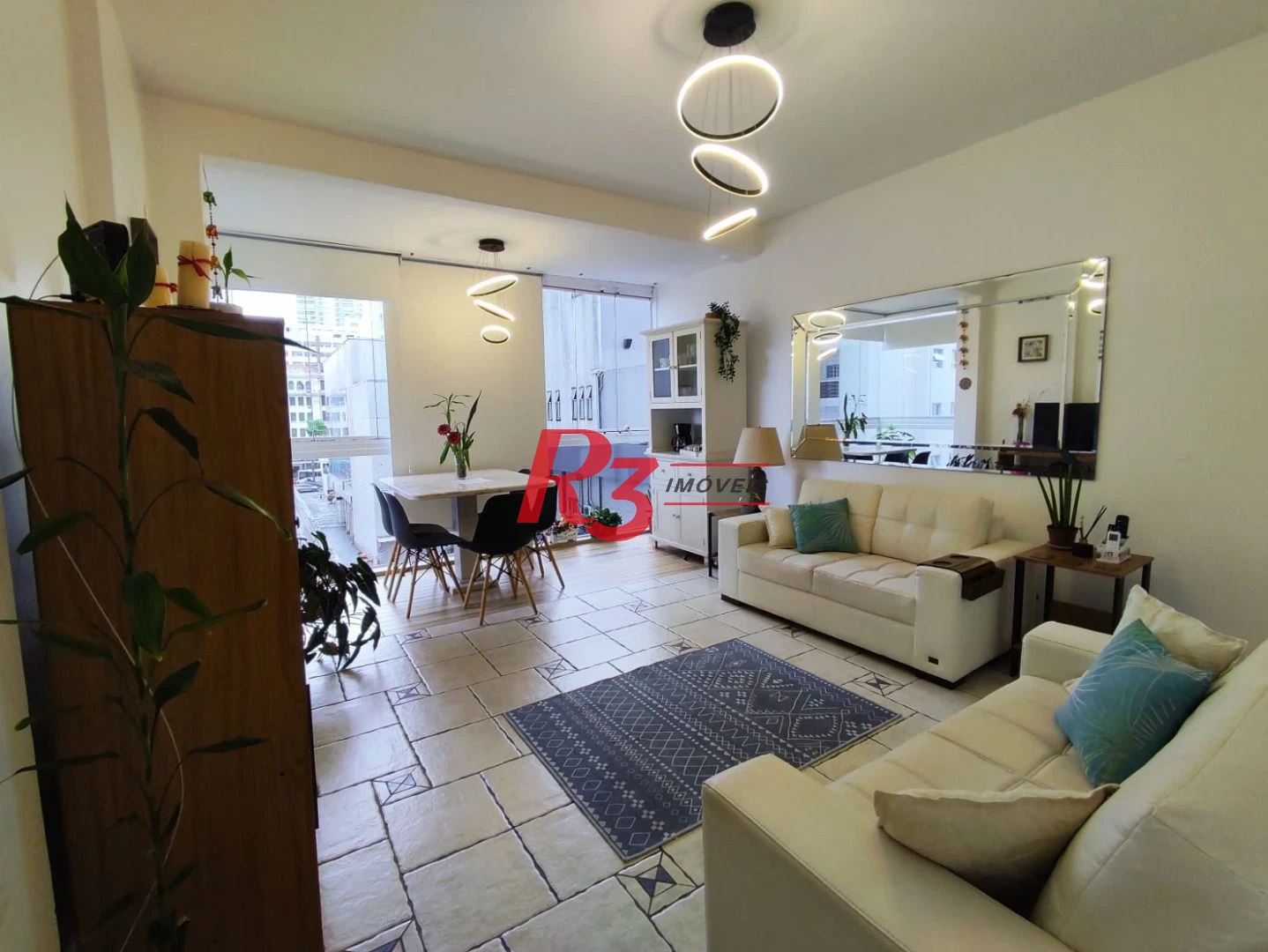 Apartamento com 2 dormitórios à venda, 92 m² por R$ 660.000,00 - Gonzaga - Santos/SP