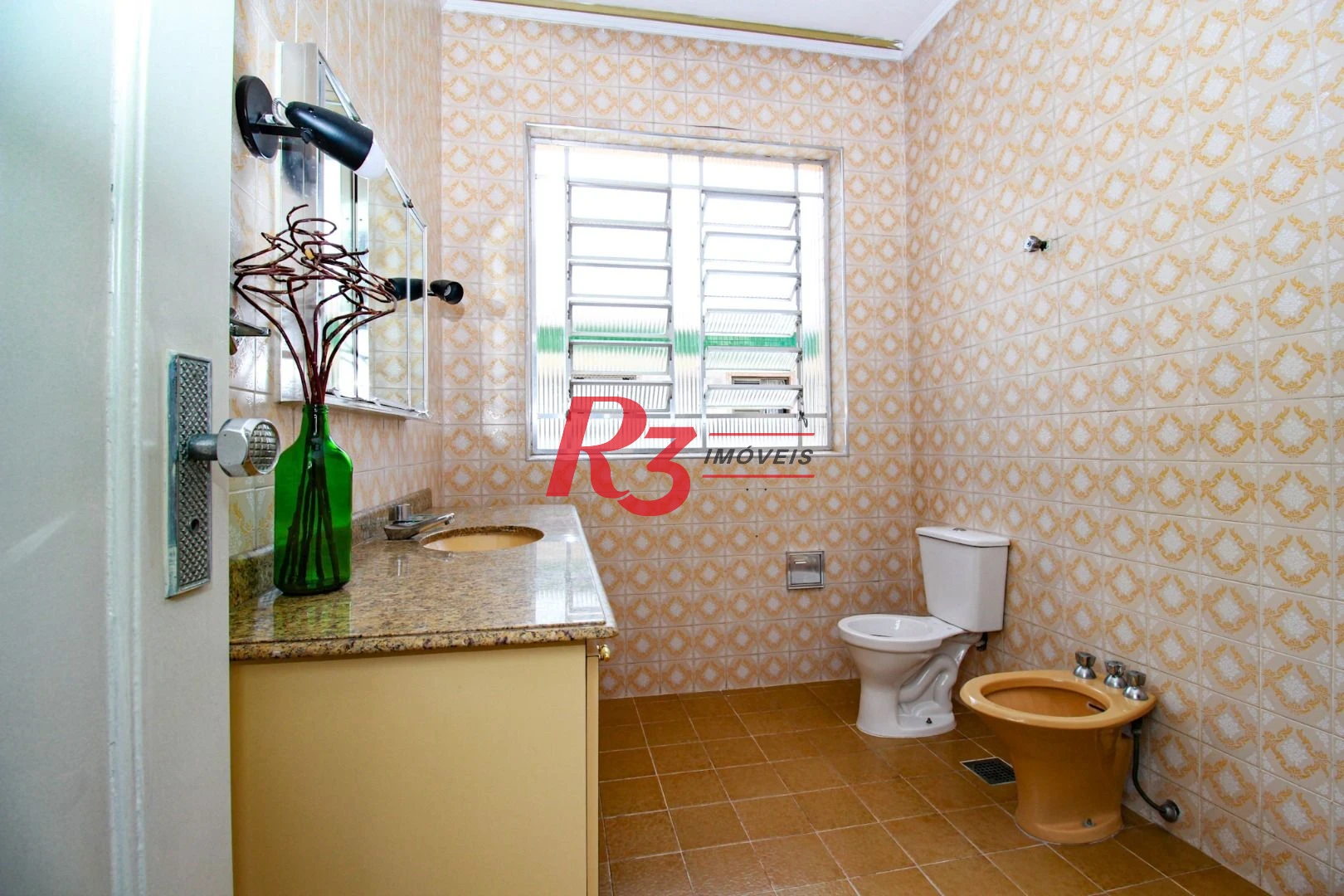 Sobrado para alugar, 224 m² por R$ 7.900,00/mês - Embaré - Santos/SP
