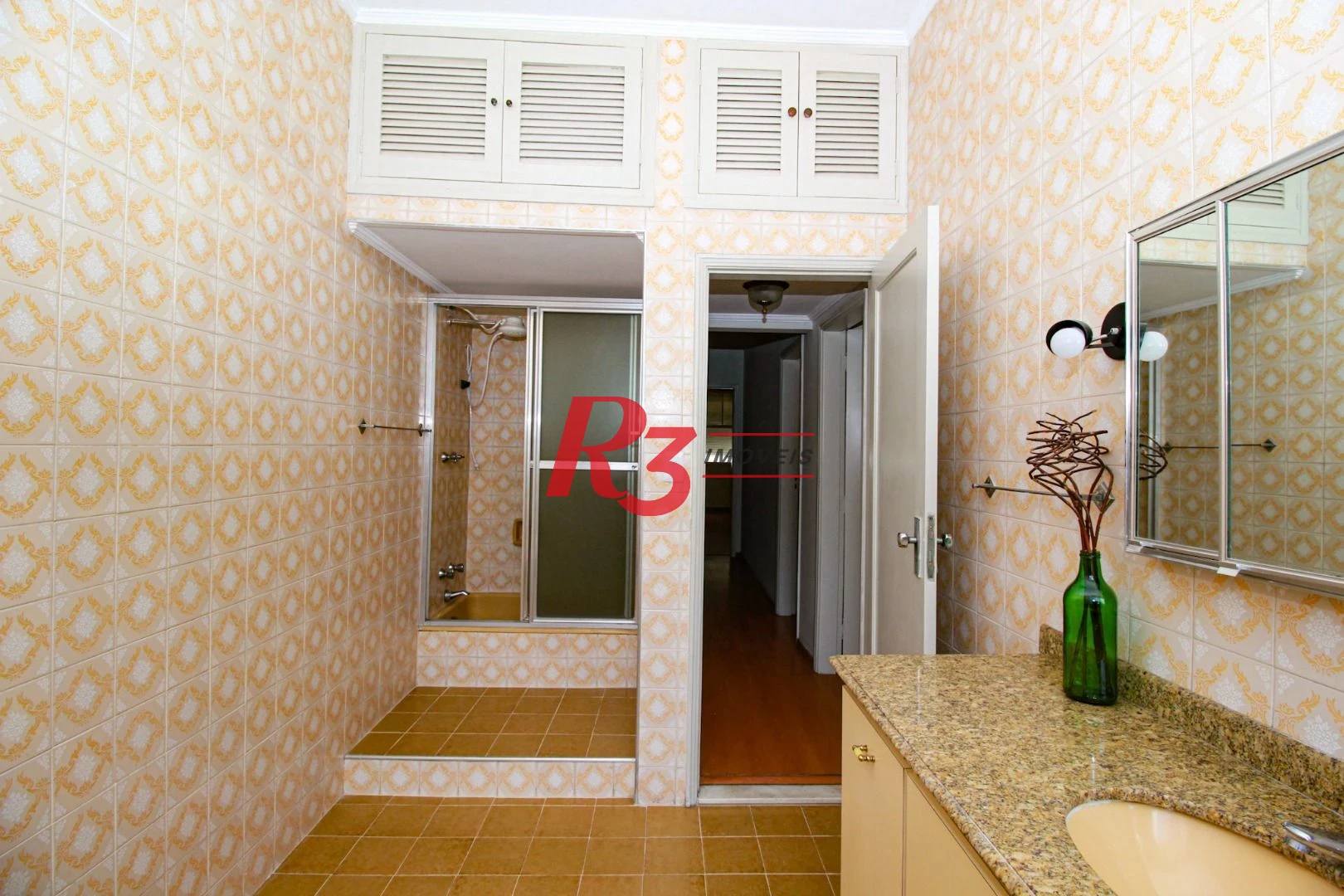 Sobrado para alugar, 224 m² por R$ 7.900,00/mês - Embaré - Santos/SP