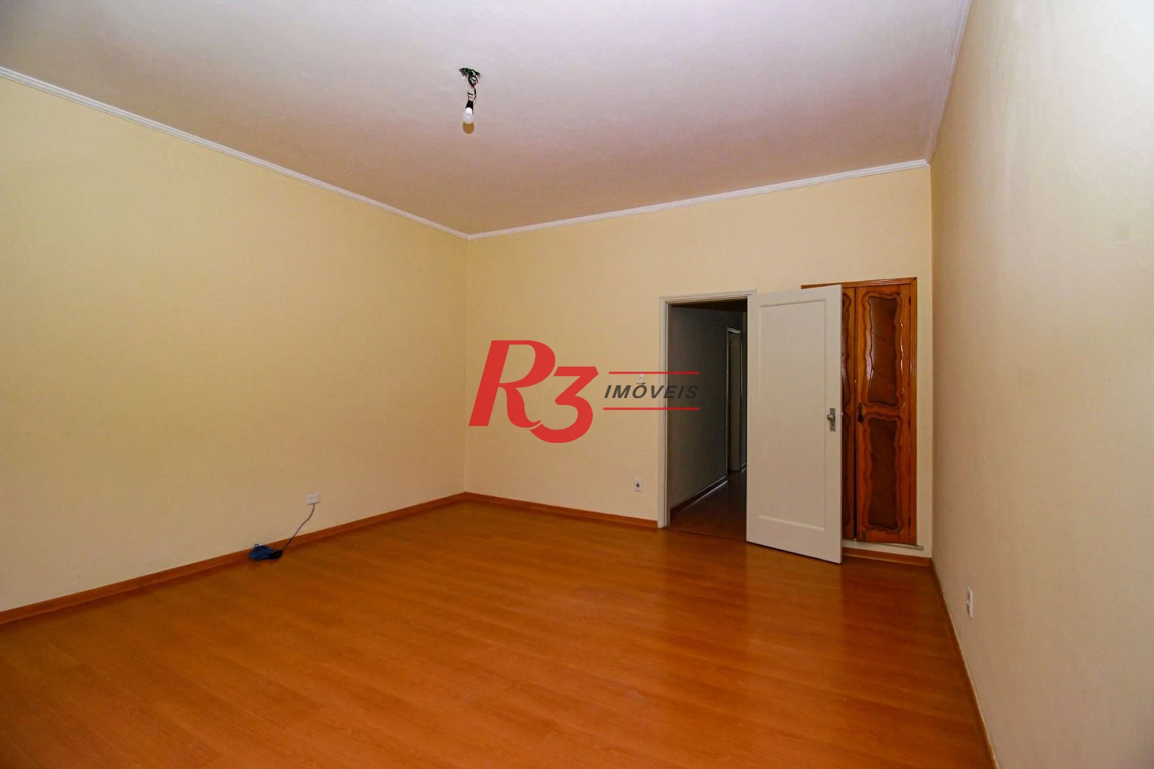 Sobrado para alugar, 224 m² por R$ 7.900,00/mês - Embaré - Santos/SP