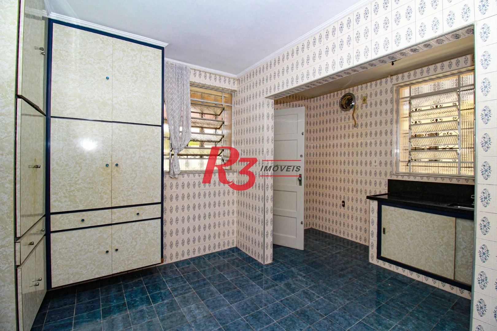 Sobrado para alugar, 224 m² por R$ 7.900,00/mês - Embaré - Santos/SP