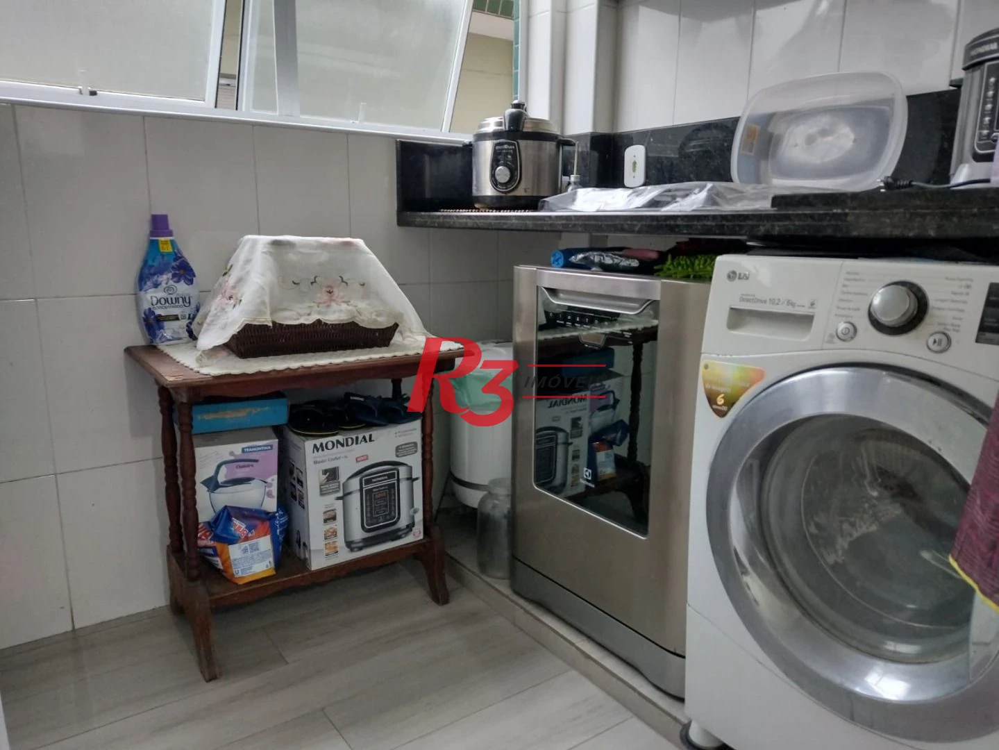 Casa Village para venda, 3 dorm (1 suíte),2 vagas no Estuário em Santos. SP