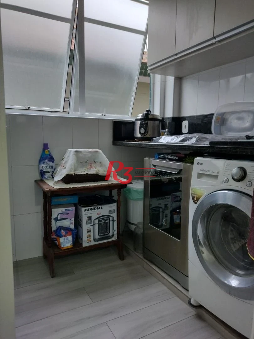 Casa Village para venda, 3 dorm (1 suíte),2 vagas no Estuário em Santos. SP