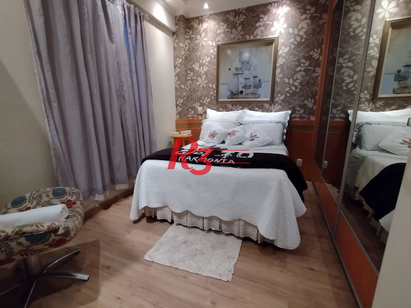 Casa Village para venda, 3 dorm (1 suíte),2 vagas no Estuário em Santos. SP