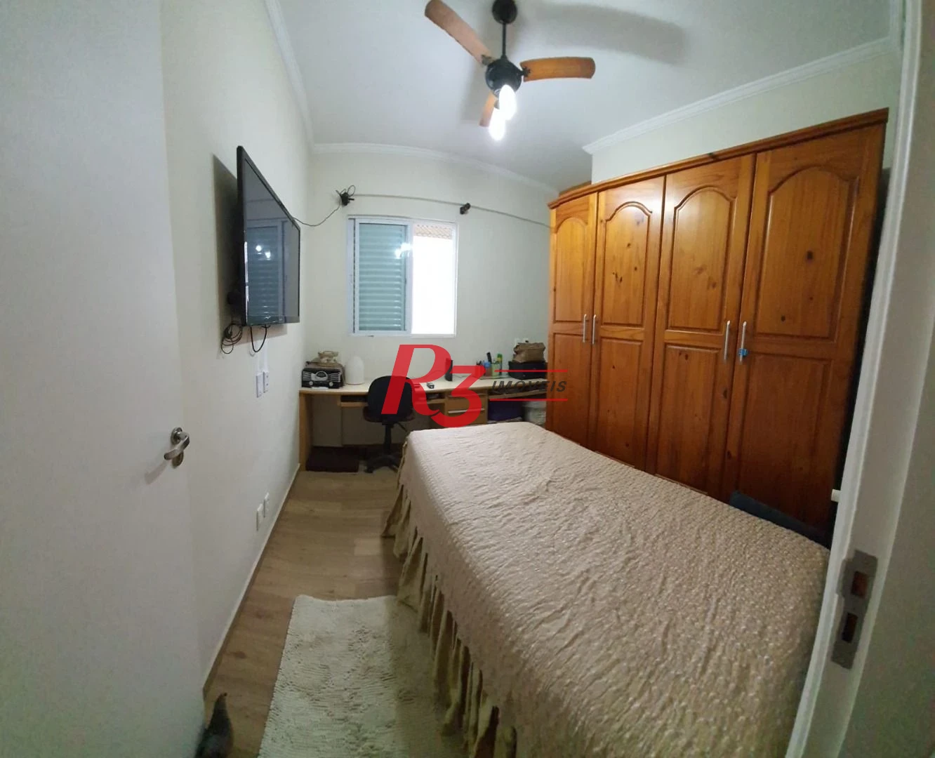 Casa Village para venda, 3 dorm (1 suíte),2 vagas no Estuário em Santos. SP