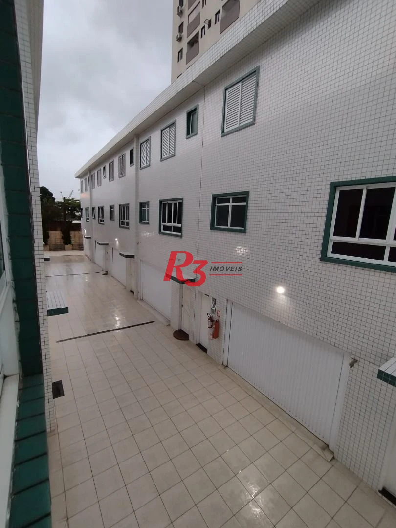 Casa Village para venda, 3 dorm (1 suíte),2 vagas no Estuário em Santos. SP