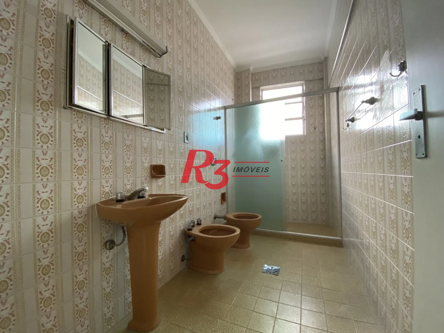 Apartamento com 2 dormitórios para alugar, 120 m² por R$ 4.147,11/mês - Boqueirão - Santos/SP