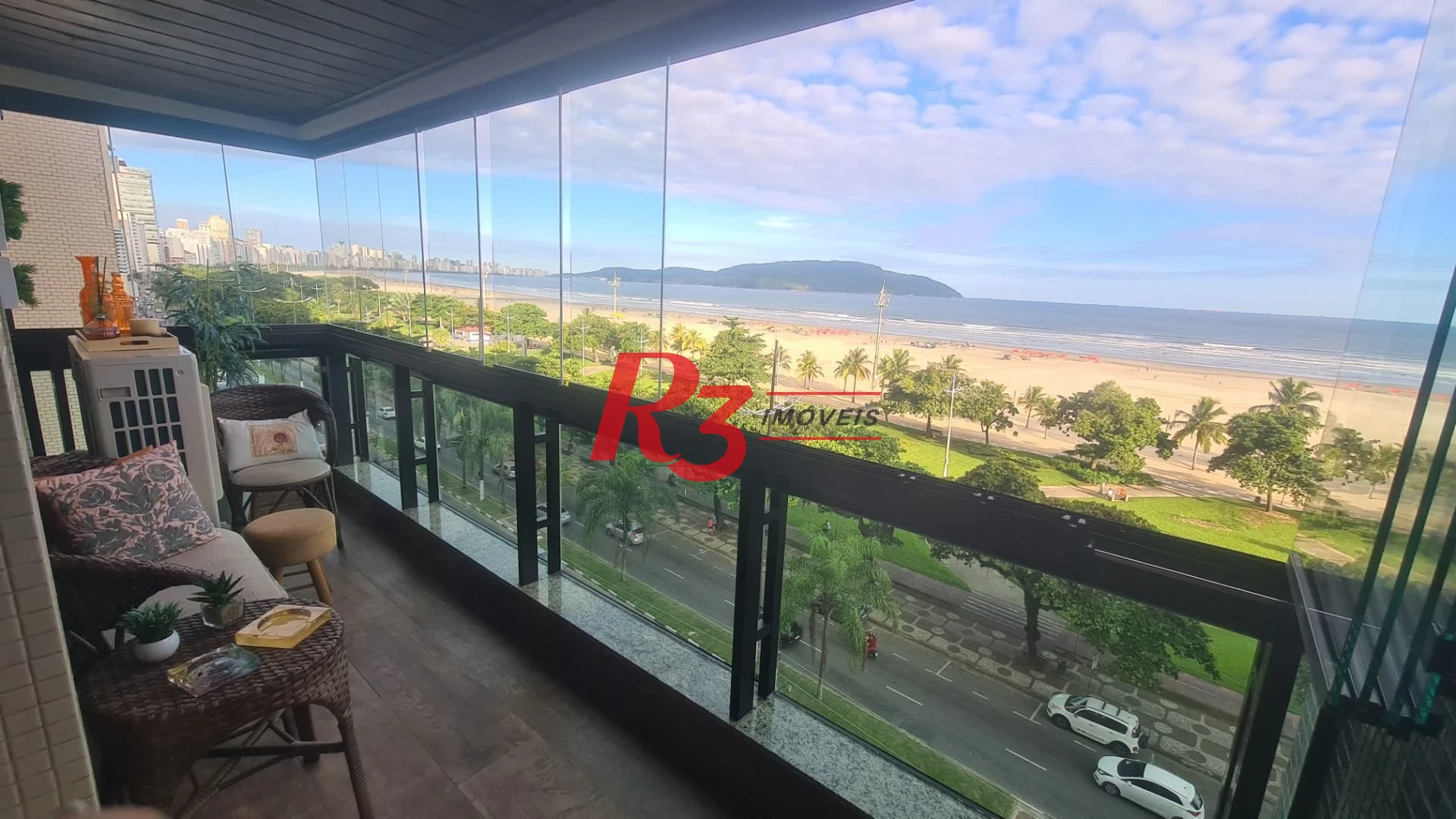 Apartamento com 2 dormitórios à venda, 120 m² por R$ 2.250.000,00 - José Menino - Santos/SP