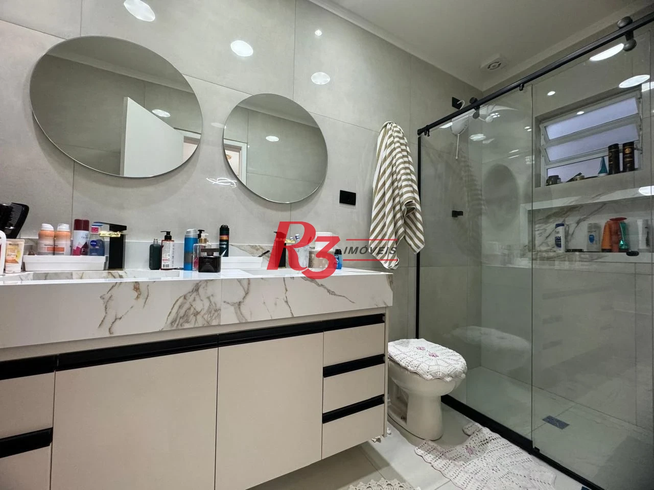 Casa com 3 dormitórios à venda, 189 m² por R$ 1.680.000,00 - Campo Grande - Santos/SP