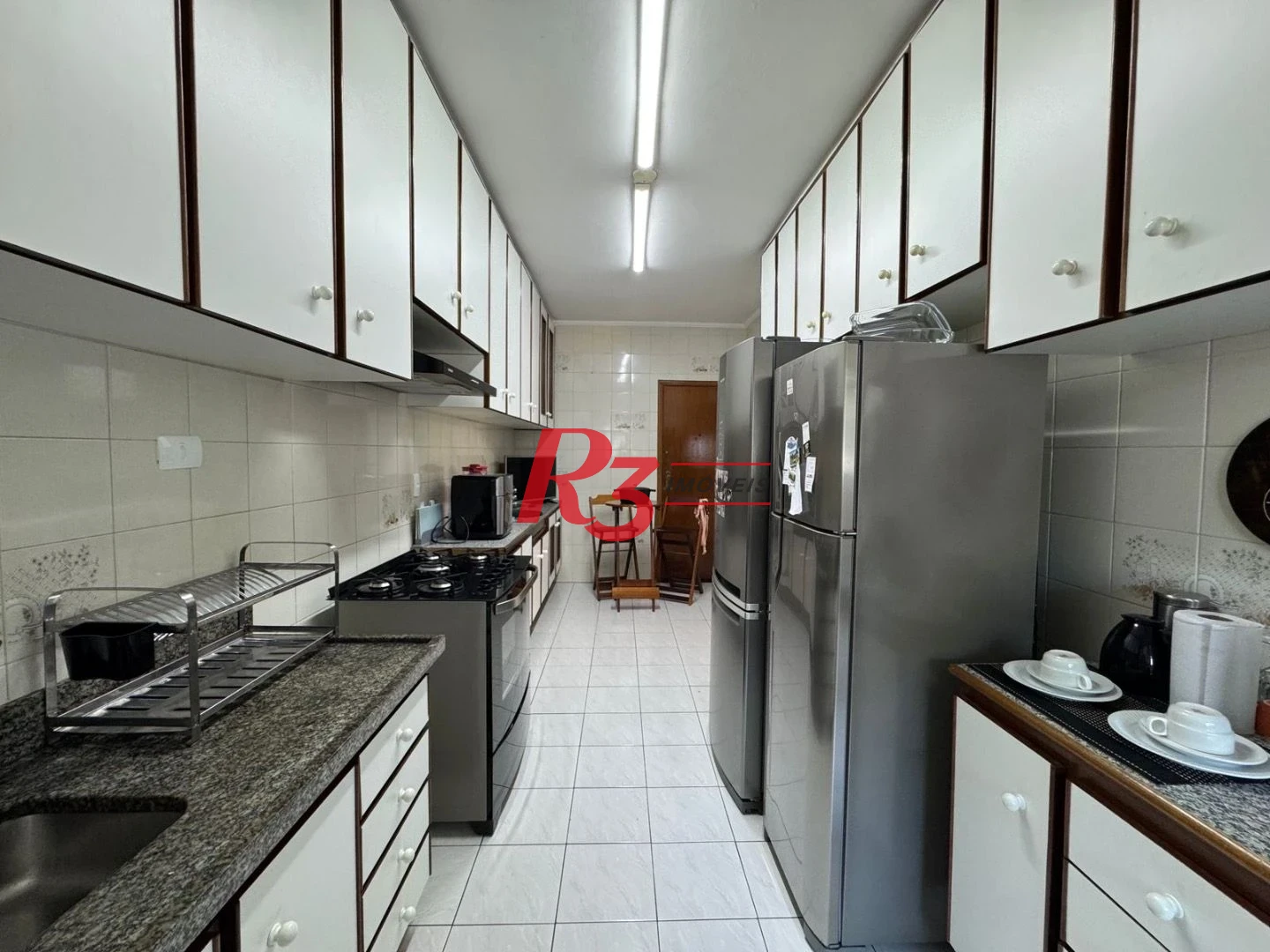 Apartamento com 2 dormitórios à venda, 97 m² por R$ 750.000,00 - Marapé - Santos/SP