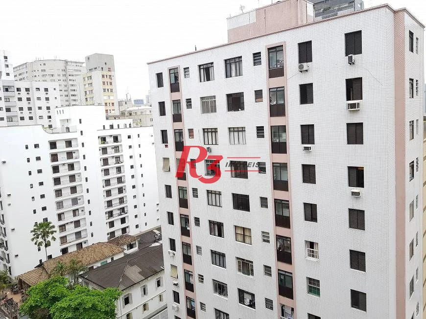 Amplo apartamento no bairro do Itararé, 3 dormitórios sendo 1 suite, dependência de empregada, 1 garagem demarcada, 3 elevador, armários