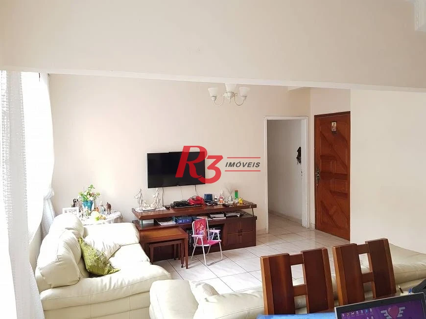 Amplo apartamento no bairro do Itararé, 3 dormitórios sendo 1 suite, dependência de empregada, 1 garagem demarcada, 3 elevador, armários