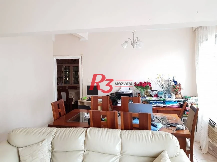 Amplo apartamento no bairro do Itararé, 3 dormitórios sendo 1 suite, dependência de empregada, 1 garagem demarcada, 3 elevador, armários