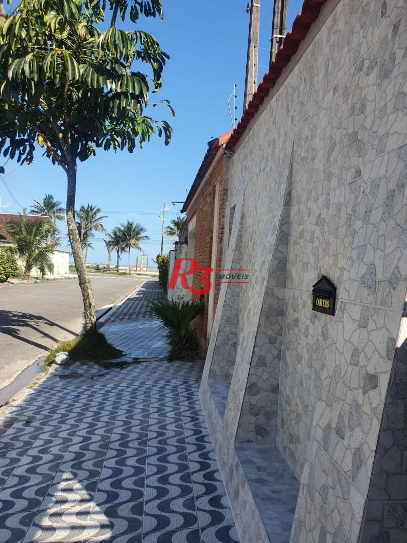 Sobrado com 04 Suítes à venda, 250 m²  - Balneário Flórida - Praia Grande/SP