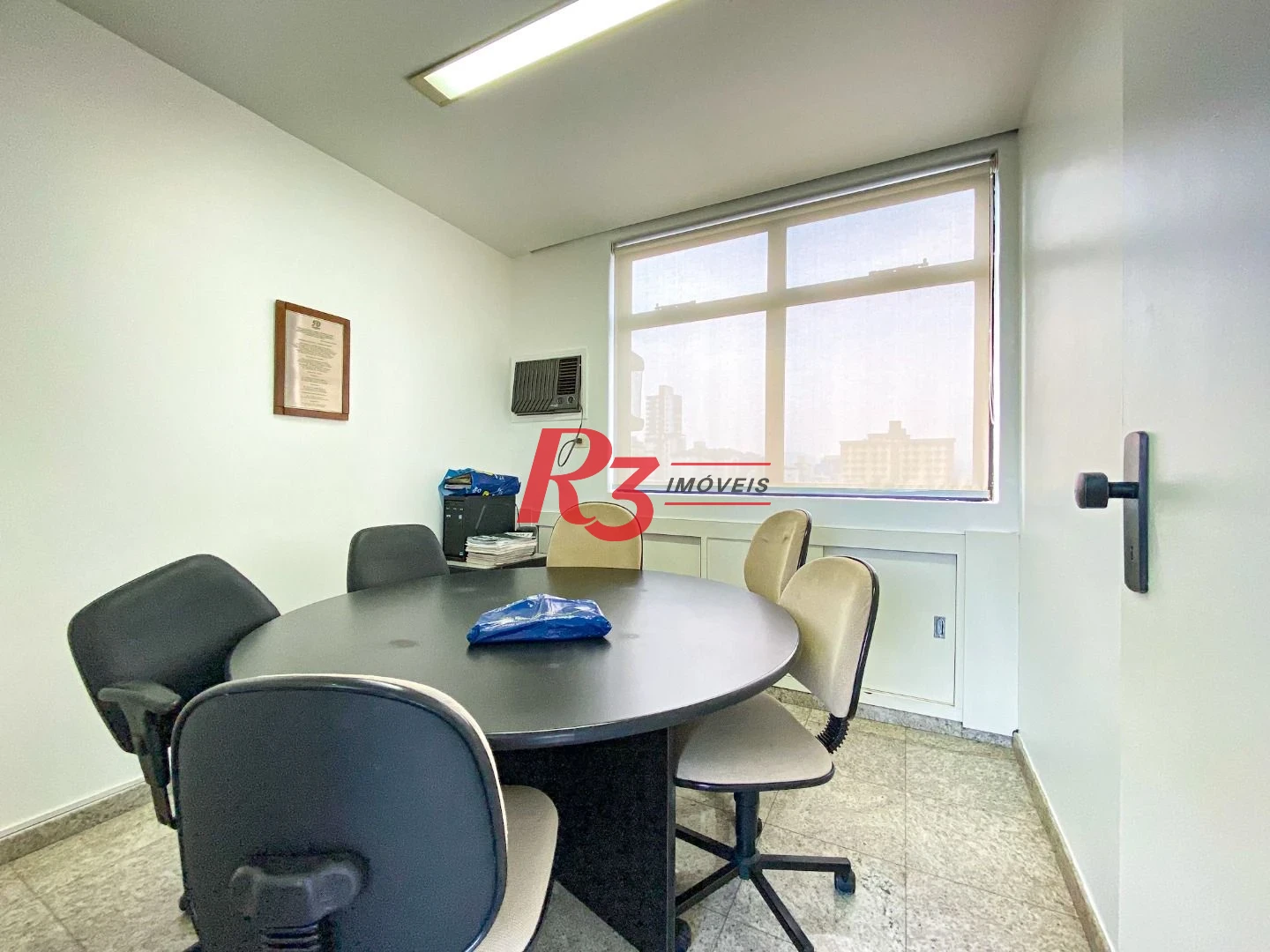 conjunto comercial  na Conselheiro Nébias