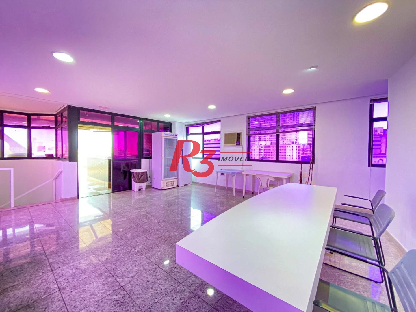 conjunto comercial  na Conselheiro Nébias