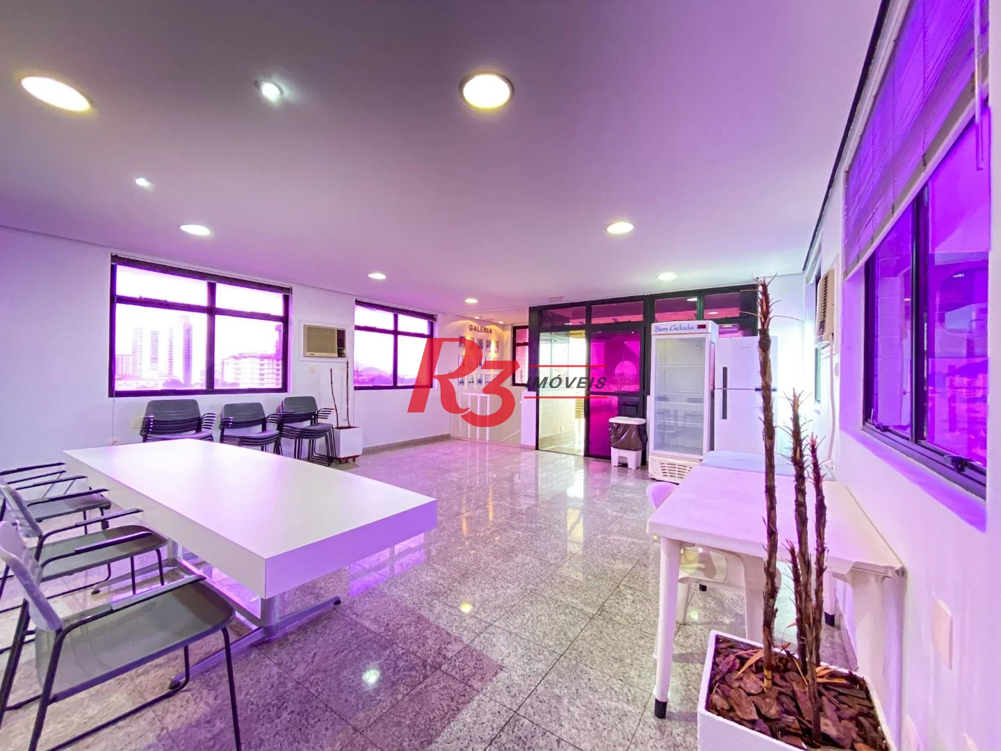 conjunto comercial  na Conselheiro Nébias