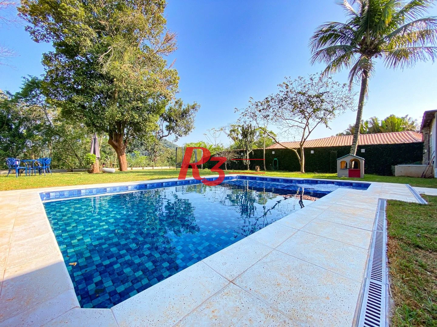 Casa com 4 dormitórios à venda, 473 m² por R$ 1.900.000,00 - Morro dos Barbosas - São Vicente/SP