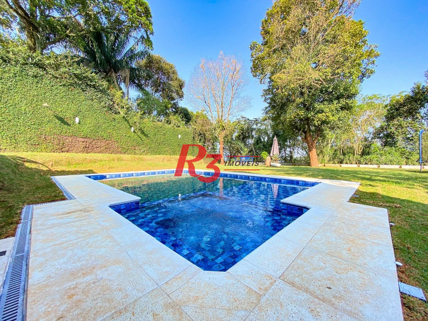 Casa com 4 dormitórios à venda, 473 m² por R$ 1.900.000,00 - Morro dos Barbosas - São Vicente/SP