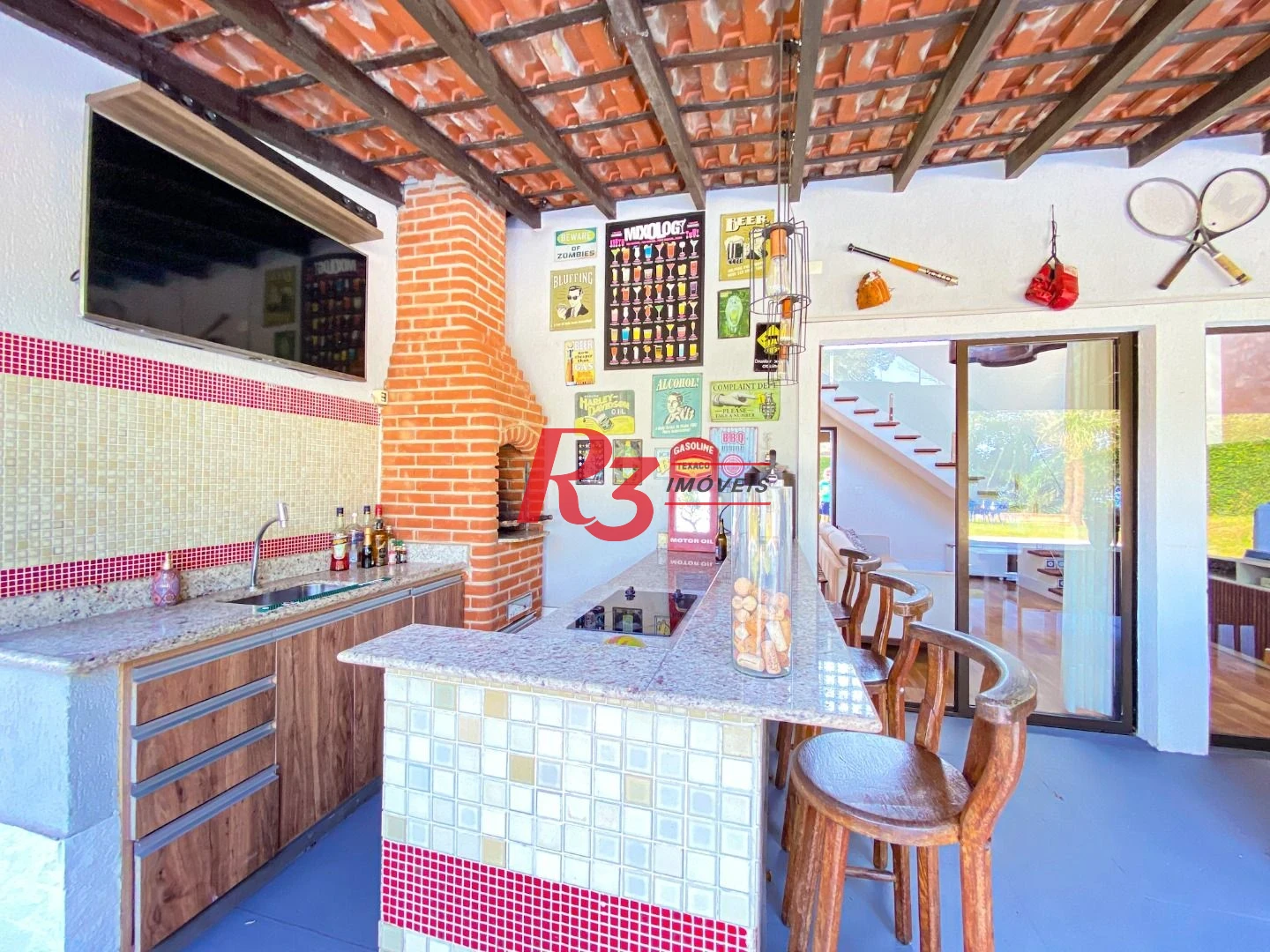 Casa com 4 dormitórios à venda, 473 m² por R$ 1.900.000,00 - Morro dos Barbosas - São Vicente/SP