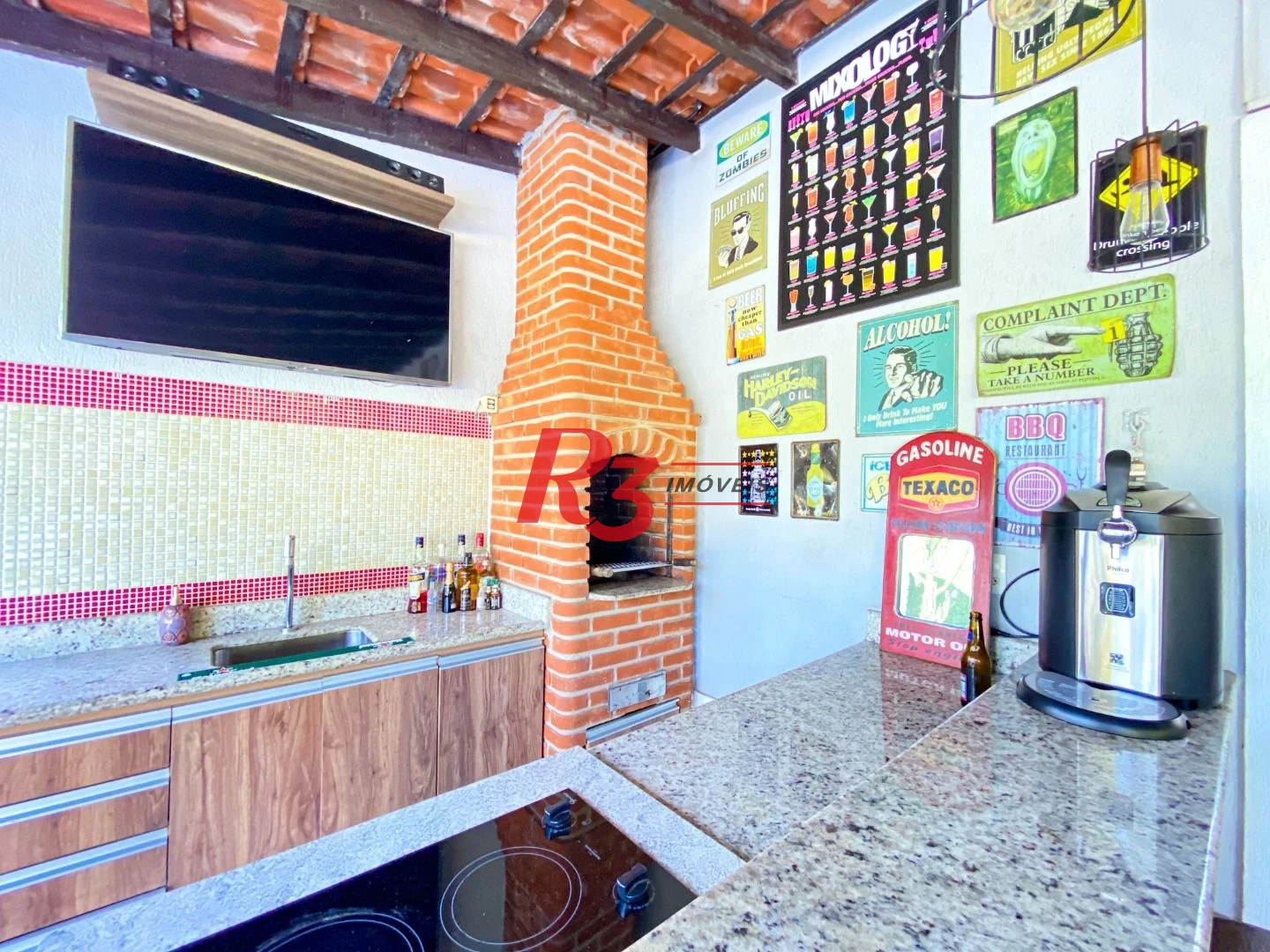 Casa com 4 dormitórios à venda, 473 m² por R$ 1.900.000,00 - Morro dos Barbosas - São Vicente/SP