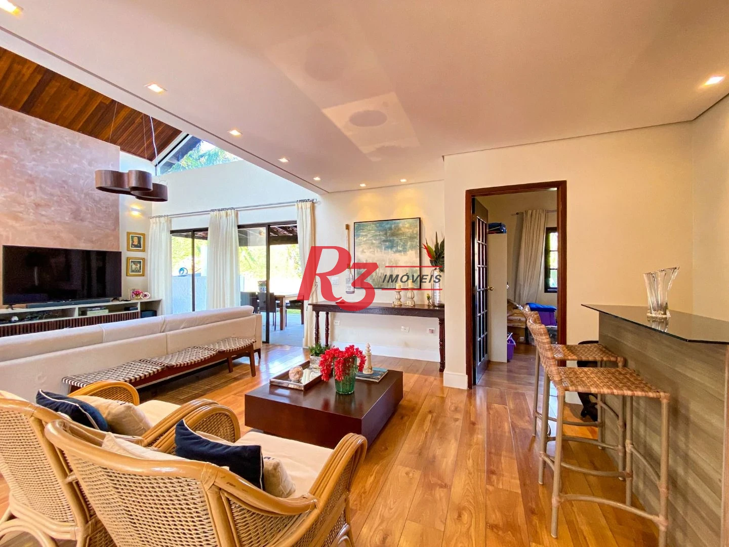 Casa com 4 dormitórios à venda, 473 m² por R$ 1.900.000,00 - Morro dos Barbosas - São Vicente/SP