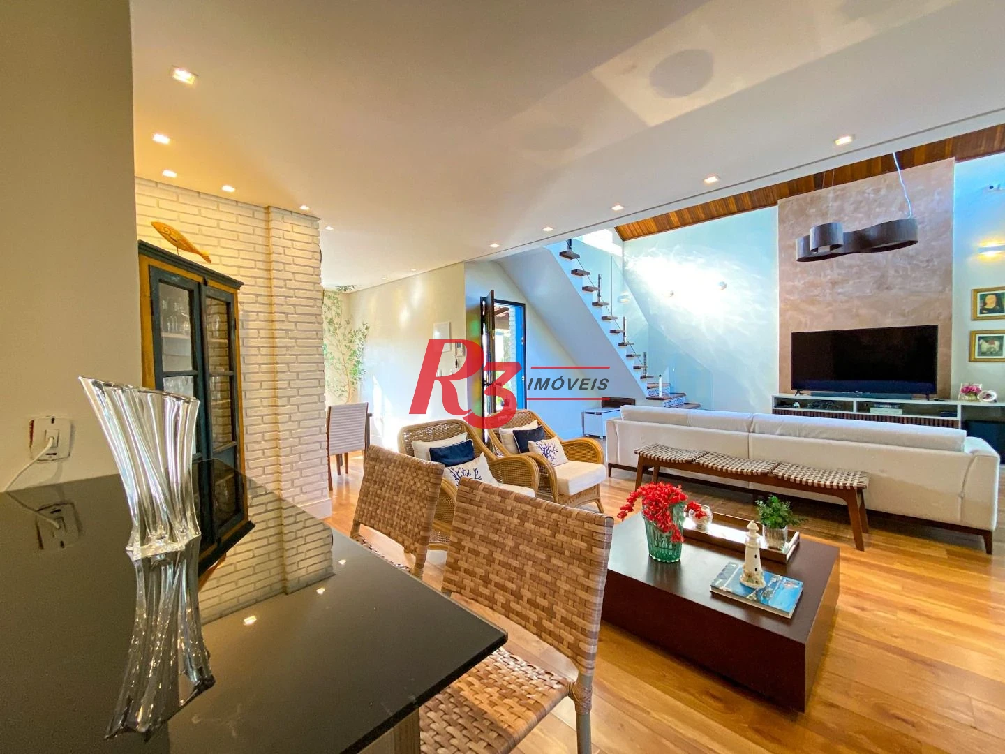 Casa com 4 dormitórios à venda, 473 m² por R$ 1.900.000,00 - Morro dos Barbosas - São Vicente/SP