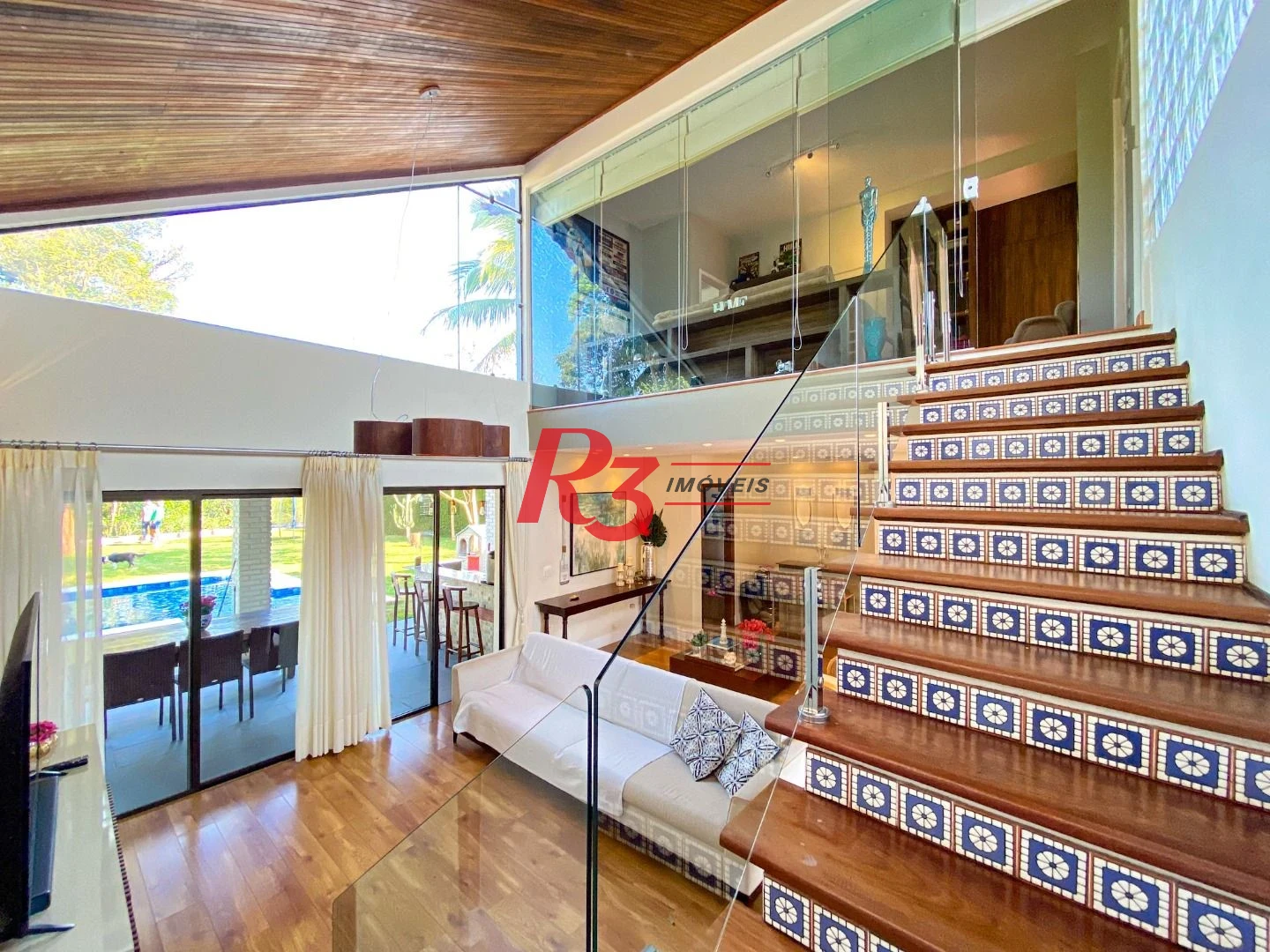 Casa com 4 dormitórios à venda, 473 m² por R$ 1.900.000,00 - Morro dos Barbosas - São Vicente/SP
