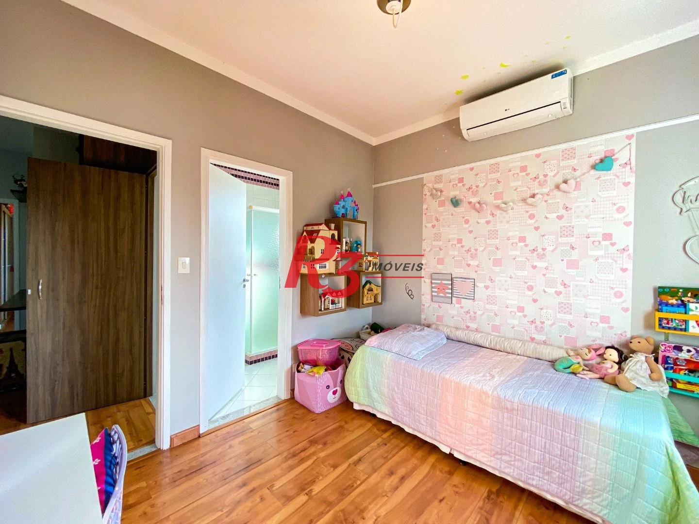 Casa com 4 dormitórios à venda, 473 m² por R$ 1.900.000,00 - Morro dos Barbosas - São Vicente/SP