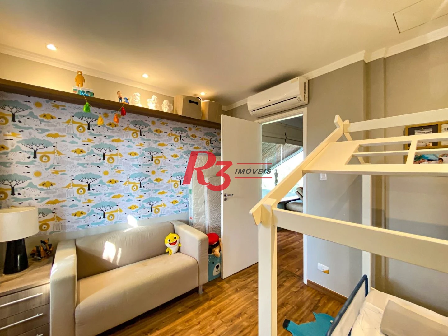 Casa com 4 dormitórios à venda, 473 m² por R$ 1.900.000,00 - Morro dos Barbosas - São Vicente/SP
