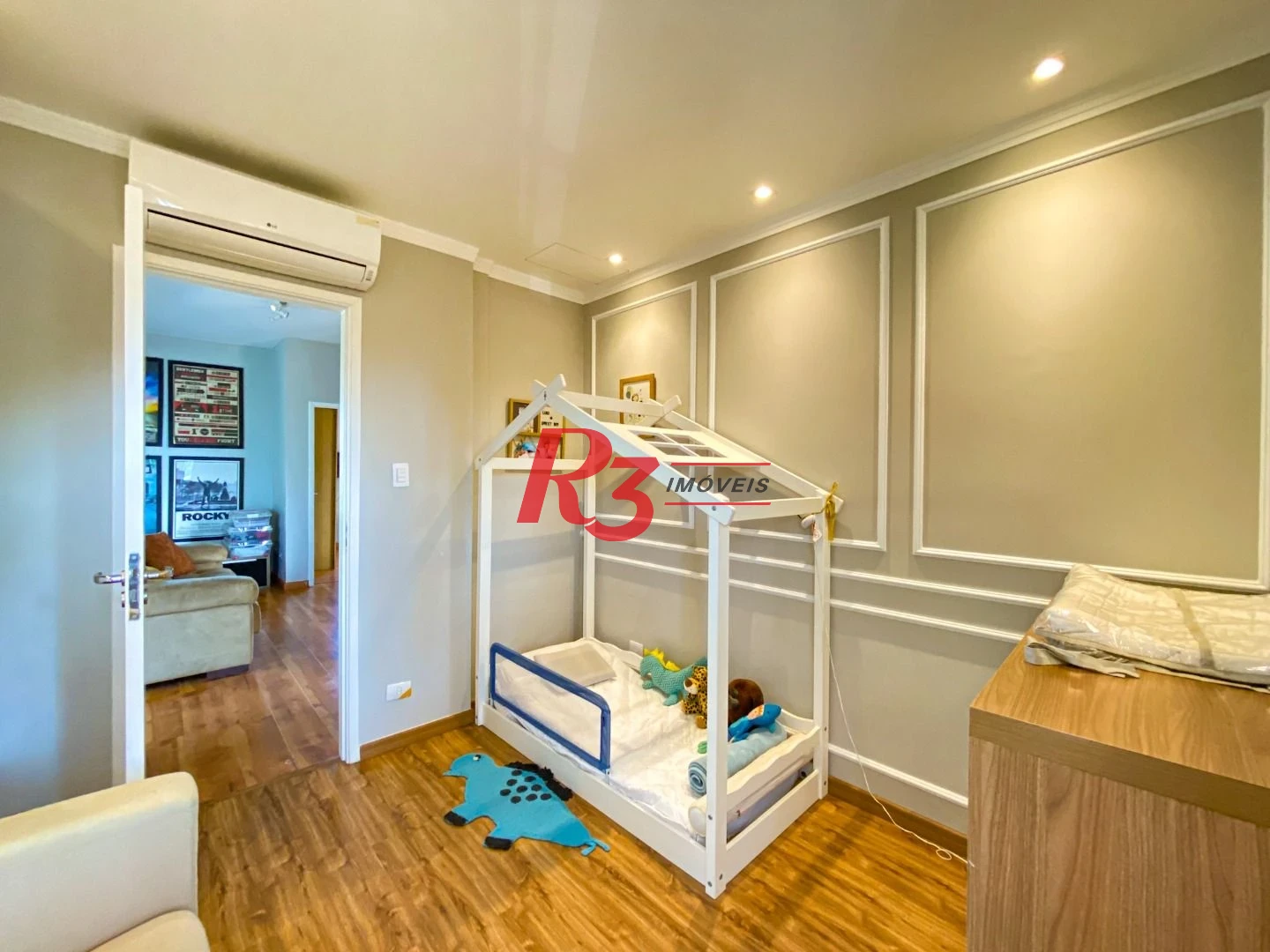 Casa com 4 dormitórios à venda, 473 m² por R$ 1.900.000,00 - Morro dos Barbosas - São Vicente/SP