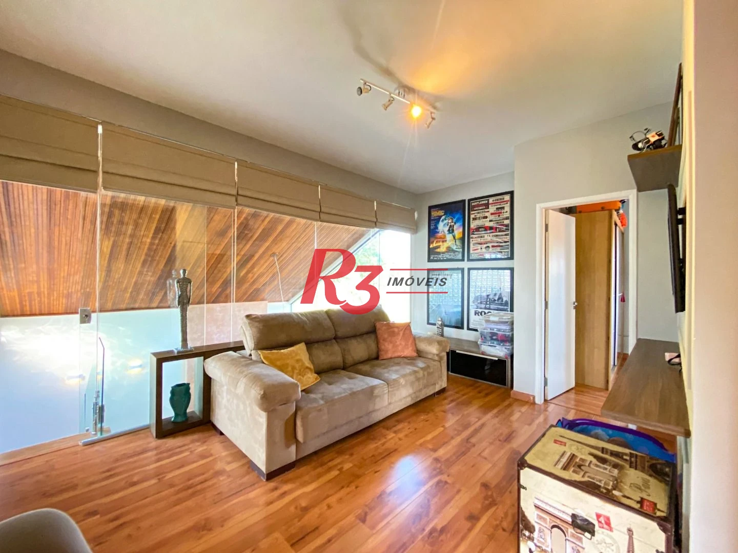 Casa com 4 dormitórios à venda, 473 m² por R$ 1.900.000,00 - Morro dos Barbosas - São Vicente/SP