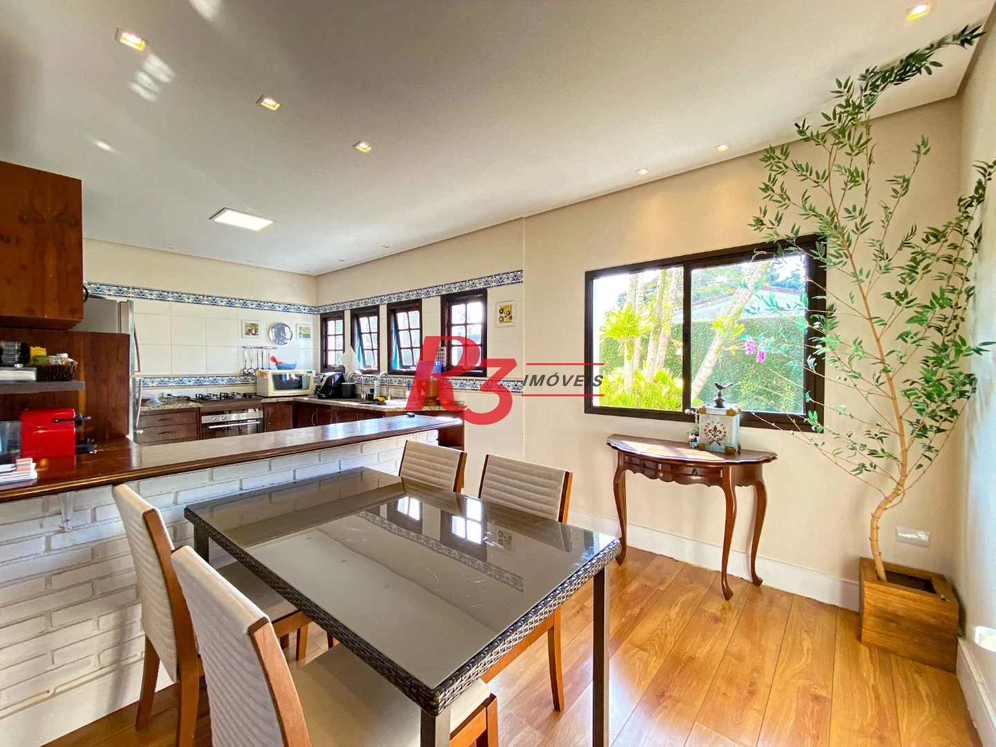 Casa com 4 dormitórios à venda, 473 m² por R$ 1.900.000,00 - Morro dos Barbosas - São Vicente/SP