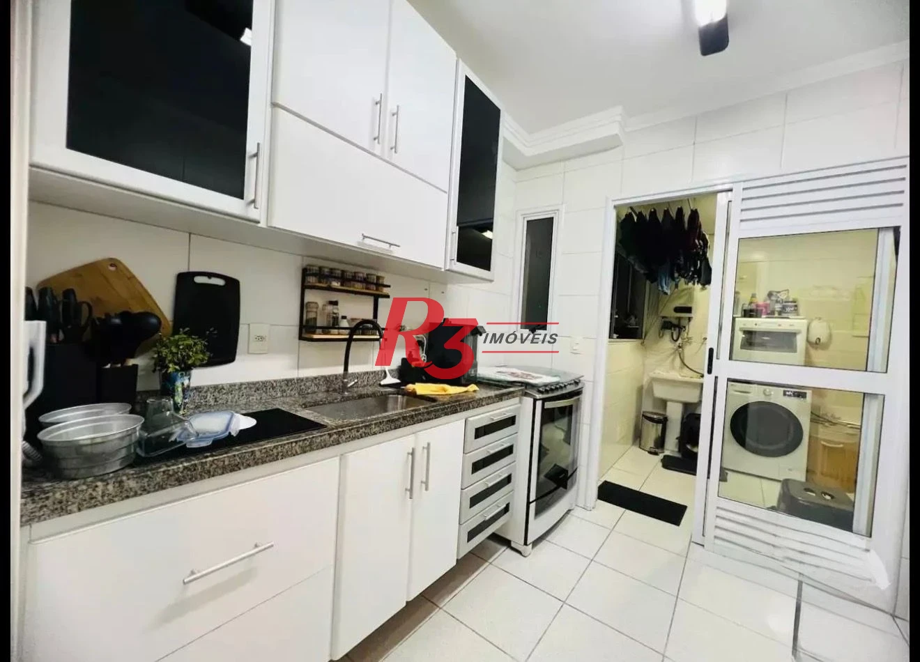 Apartamento com 3 dormitórios à venda, 96 m² por R$ 875.000,00 - Gonzaga - Santos/SP
