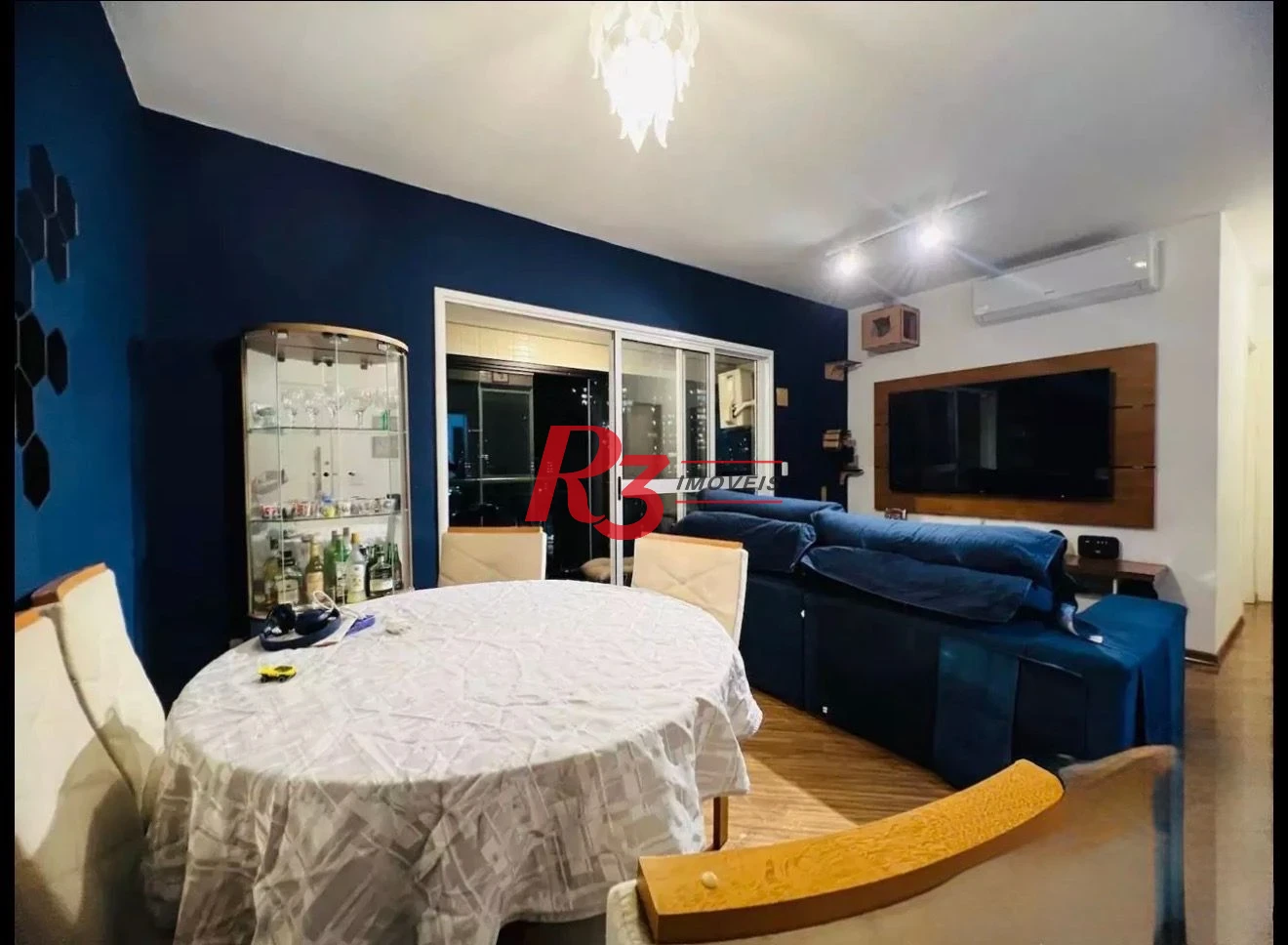 Apartamento com 3 dormitórios à venda, 96 m² por R$ 875.000,00 - Gonzaga - Santos/SP