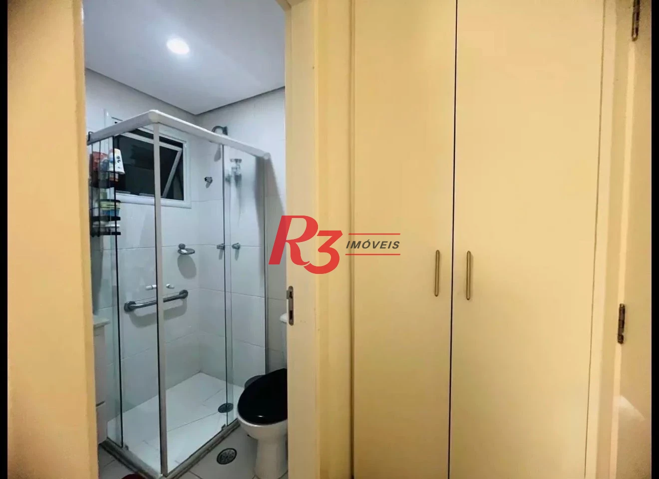 Apartamento com 3 dormitórios à venda, 96 m² por R$ 875.000,00 - Gonzaga - Santos/SP