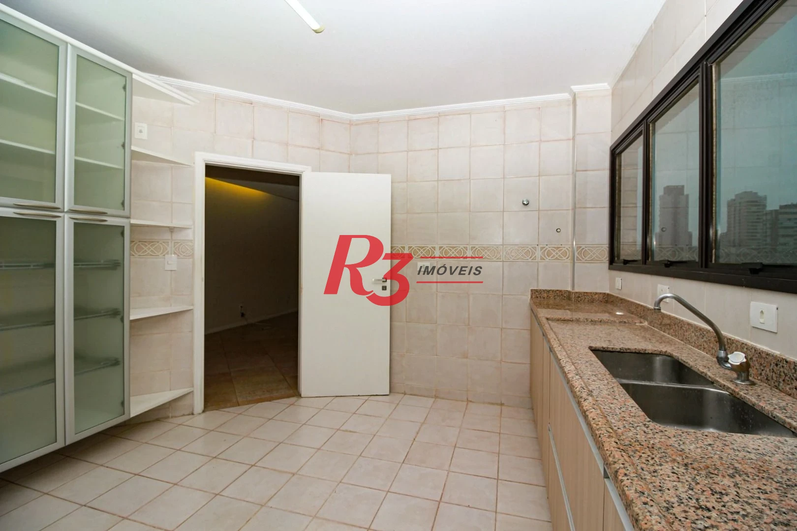 Apartamento com 3 dormitórios para alugar, 158 m² por R$ 8.000,00/mês - Embaré - Santos/SP