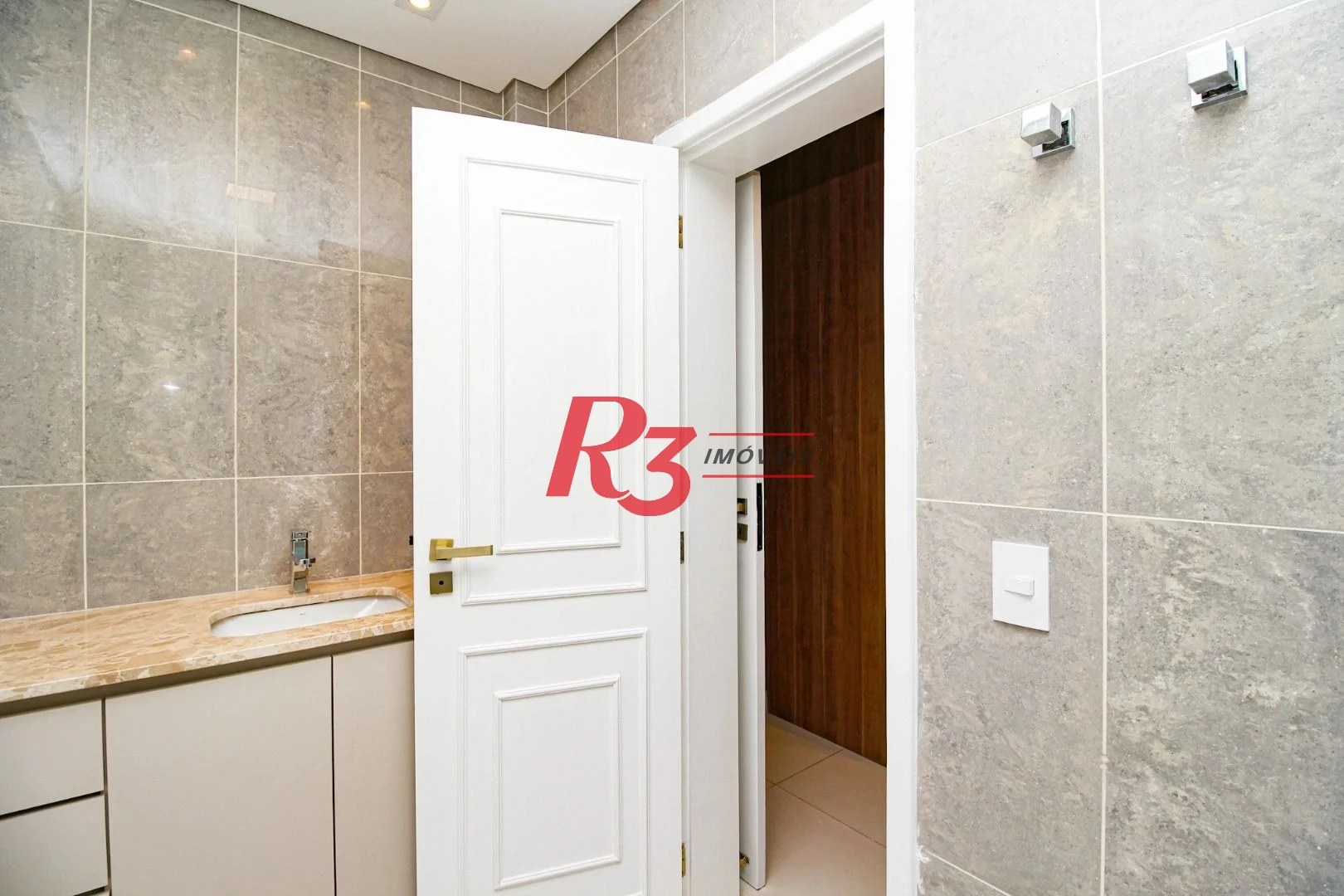 Apartamento com 3 dormitórios à venda, 204 m² - Boqueirão - Santos/SP
