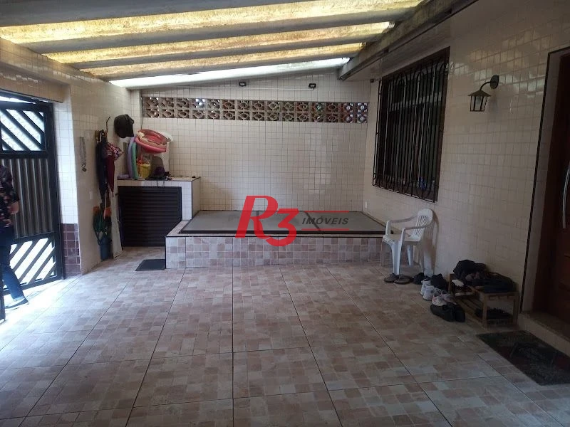 Sobrado com 3 dormitórios à venda, 192 m² - Catiapoã - São Vicente/SP