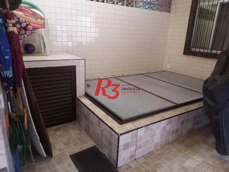 Sobrado com 3 dormitórios à venda, 192 m² - Catiapoã - São Vicente/SP