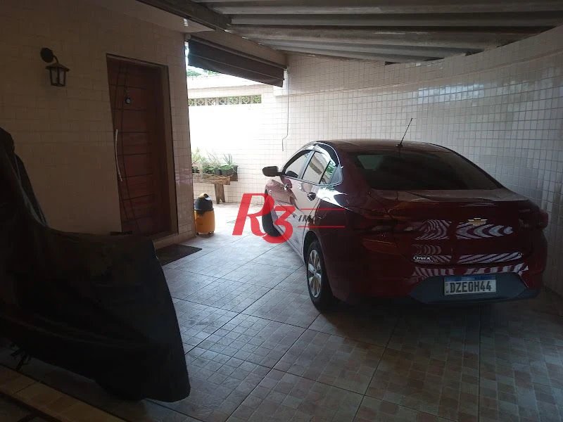 Sobrado com 3 dormitórios à venda, 192 m² - Catiapoã - São Vicente/SP
