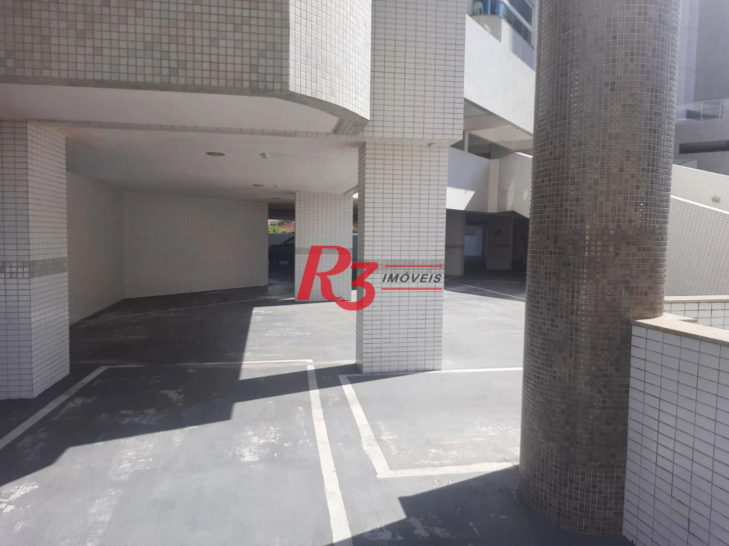 Apartamento com 3 dormitórios à venda, 170 m² por R$ 905.000,00 - Caiçara - Praia Grande/SP
