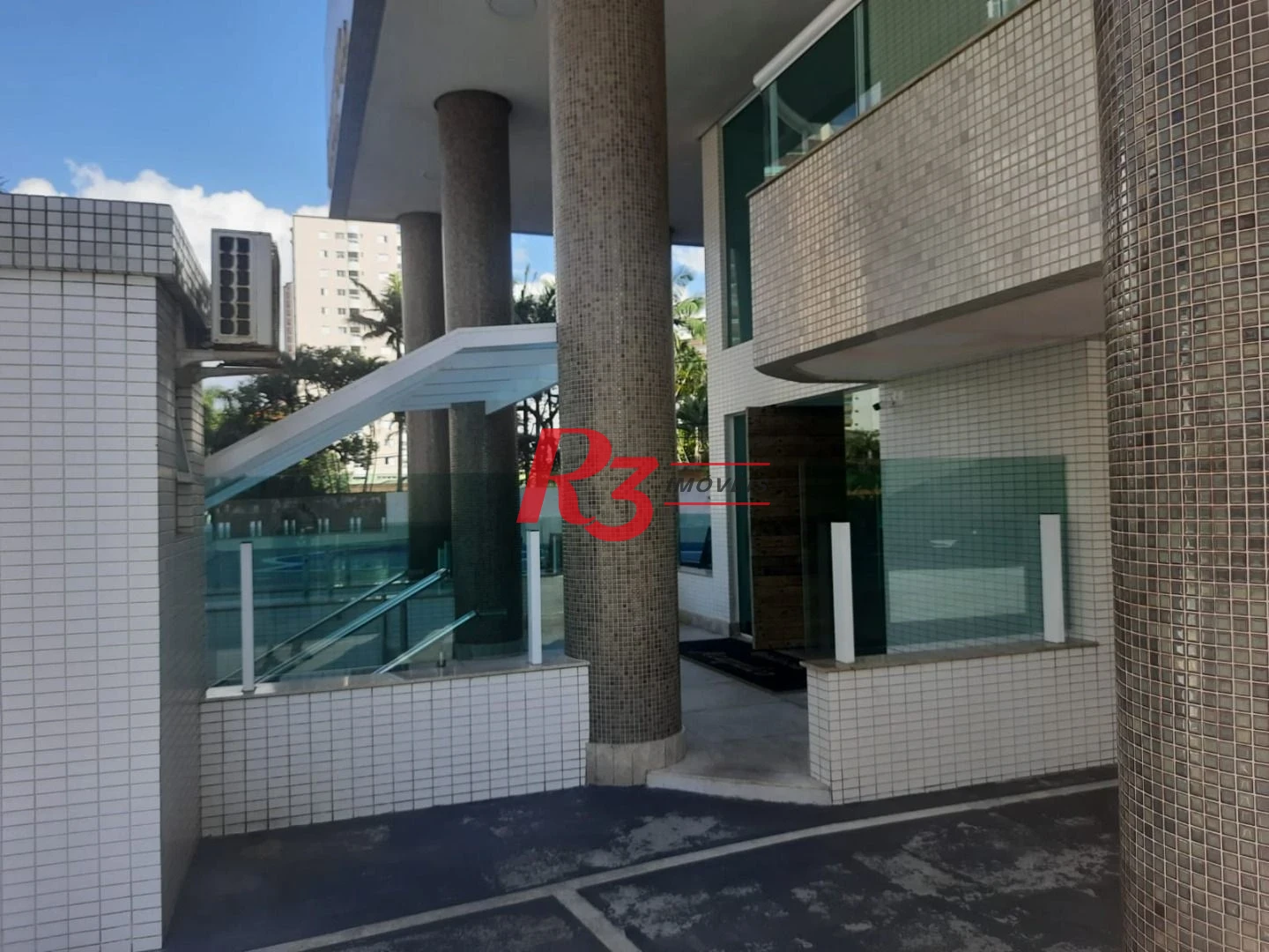 Apartamento com 3 dormitórios à venda, 170 m² por R$ 905.000,00 - Caiçara - Praia Grande/SP