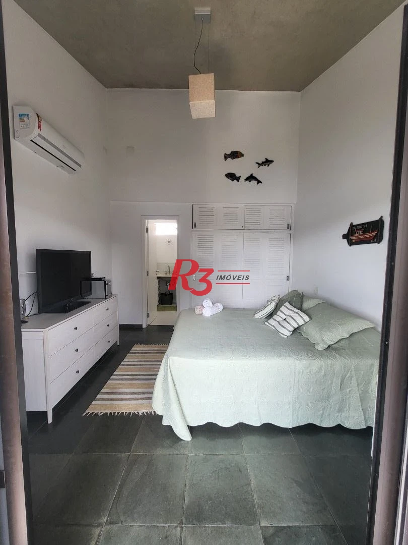 Sobrado com 6 dormitórios à venda, 263 m² - Jardim Virginia - Guarujá/SP