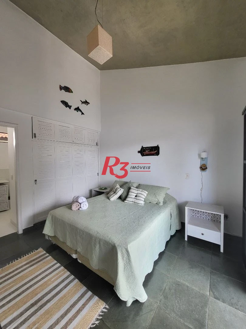 Sobrado com 6 dormitórios à venda, 263 m² - Jardim Virginia - Guarujá/SP